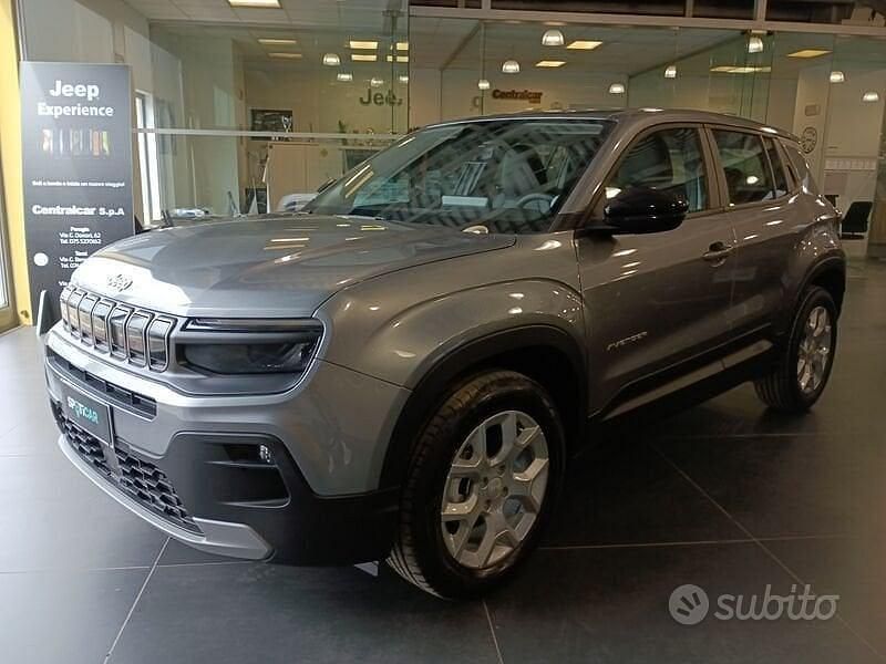 Nuova Jeep Avenger Altitude 2025 Grigio SUV