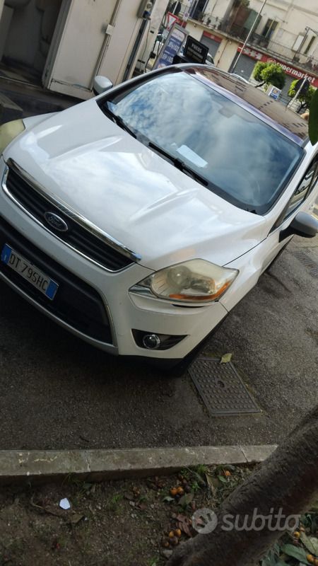 Usata Ford Kuga 140 CV (102 kW) 2009 Bianco SUV