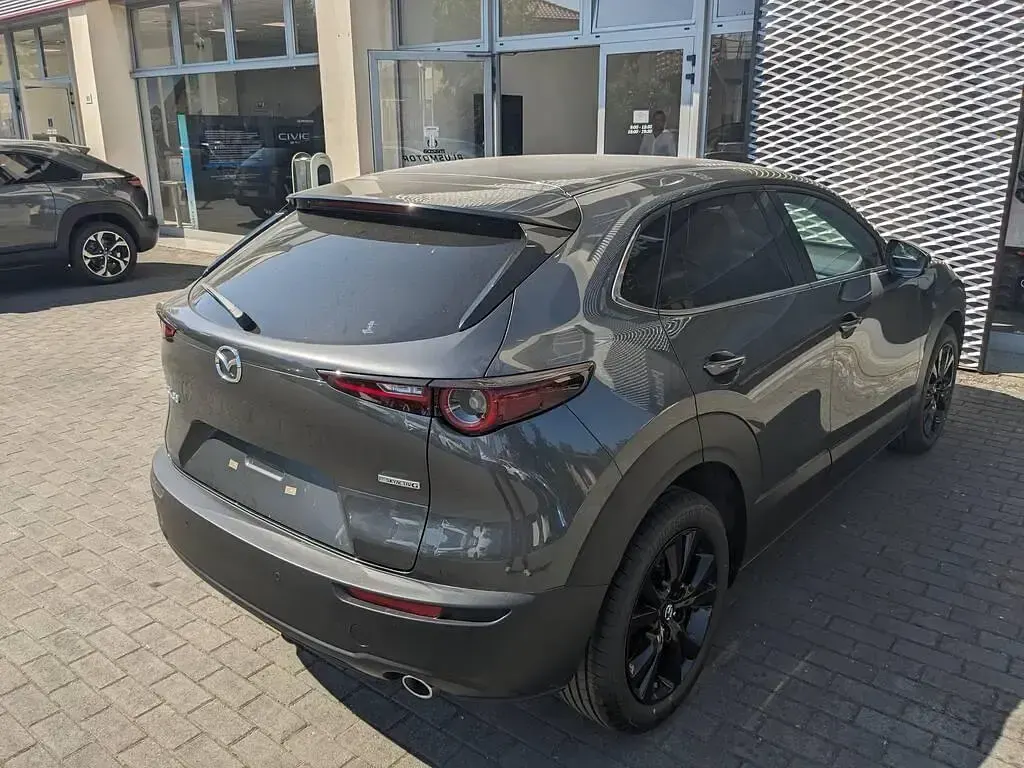 Nuova Mazda CX-30 140 CV (102 kW) 2026 Machine grey SUV