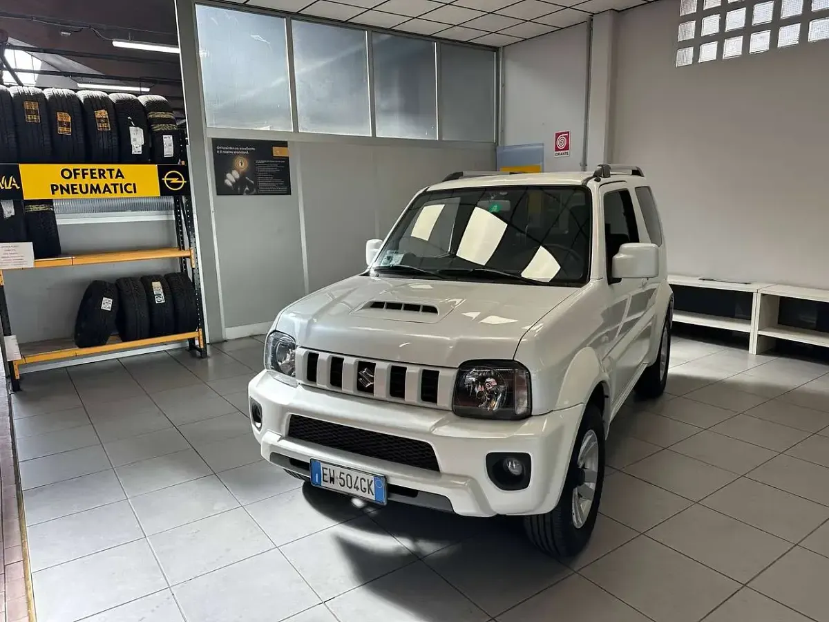 Usata Suzuki Jimny 86 CV (63 kW) 2014 Bianco SUV
