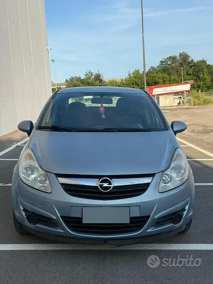 Usata Opel Corsa 80 CV (58 kW) 2007 Bluazzurro Utilitaria