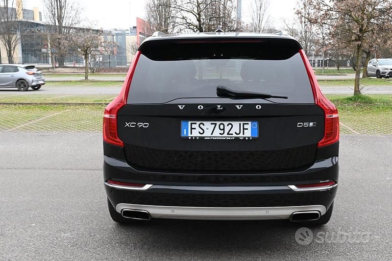 Begagnad Volvo XC90 Inscription 235 HK (172 kW) 2018 Svart SUV