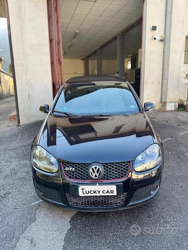 Begagnad VW Golf V GTI 200 HK (147 kW) 2007 Svart Sedan