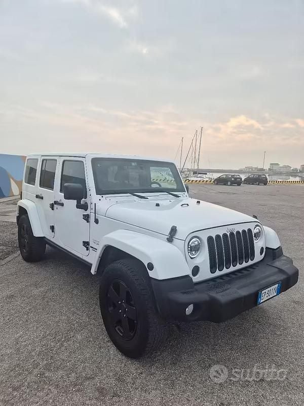 Usata Jeep Wrangler 200 CV (147 kW) 2013 SUV