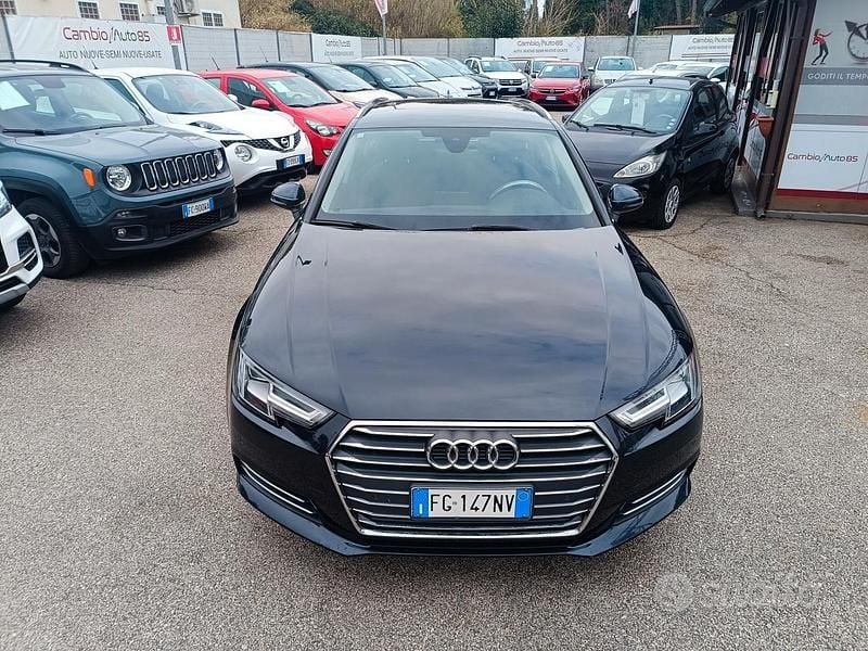 Käytetty Audi A4 Sport 122 HP (89 kW) 2017 Harmaa Farmari