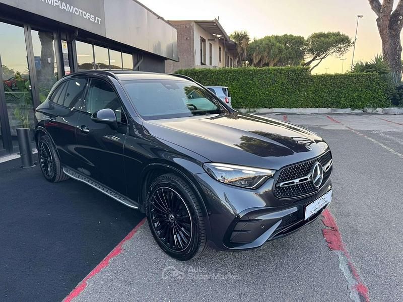 Usata Mercedes GLC43 AMG Premium 197 CV (144 kW) 2025 Gray SUV