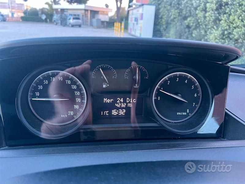 Usata Lancia Ypsilon 69 CV (50 kW) 2016 Grigio Utilitaria