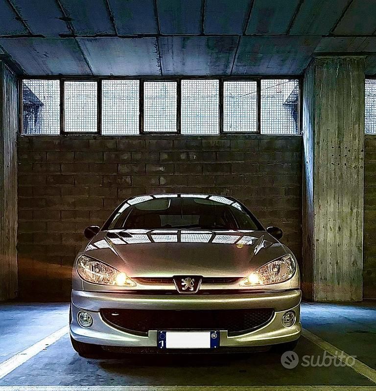 Grigio Usata 2006 Peugeot 206 Due volumi | 4500 € - Immagine 1/1