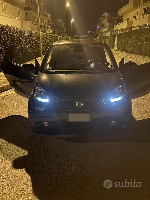 Usata Smart ForTwo Cabrio 90 CV (66 kW) 2019 Nero Cabrio