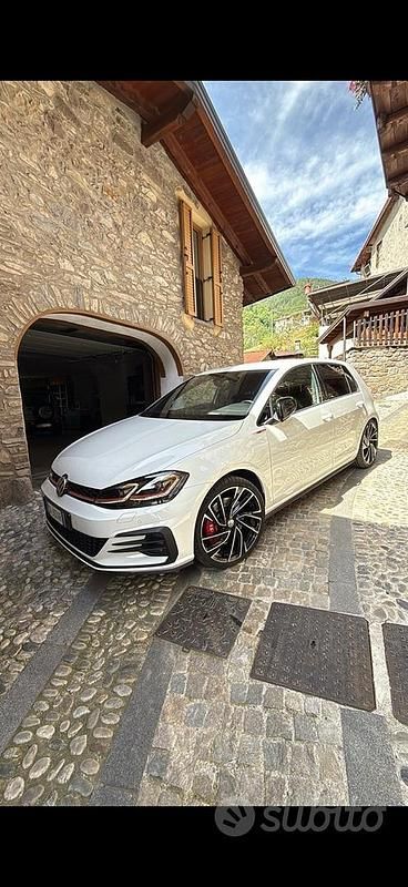 Usata VW Golf VII GTI 245 CV (180 kW) 2018 Berlina