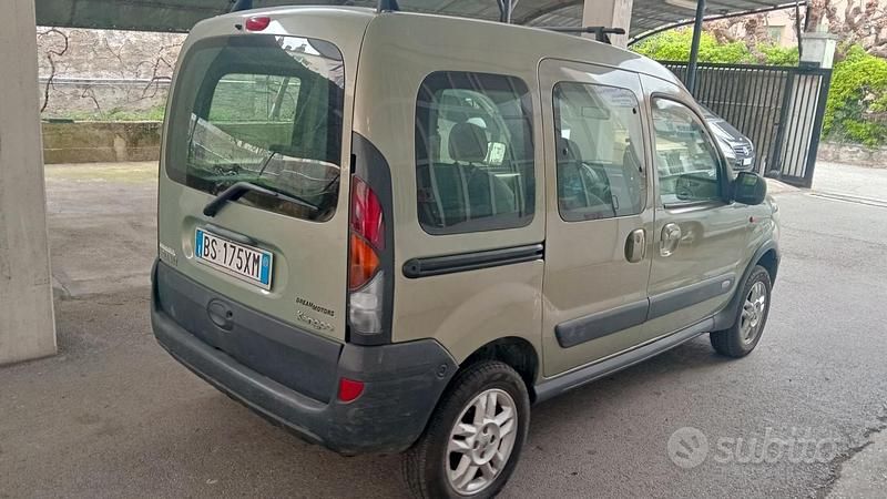 Usata Renault Kangoo 80 CV (58 kW) 2002 Grigio Monovolume