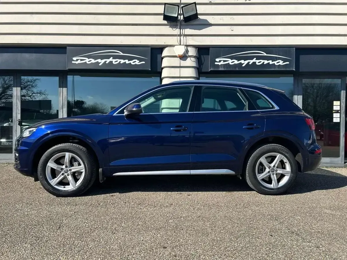 Usata Audi Q5 Business 190 CV (139 kW) 2019 Blu/azzurro SUV