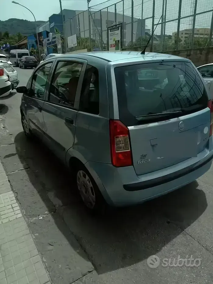 Usata Fiat Idea 69 CV (50 kW) 2005 Blu Monovolume