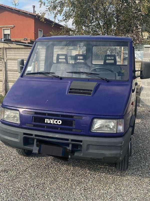 Blu/azzurro Usata 1998 Iveco Daily Furgone | 4200 € (Buon prezzo) - Immagine 1/4