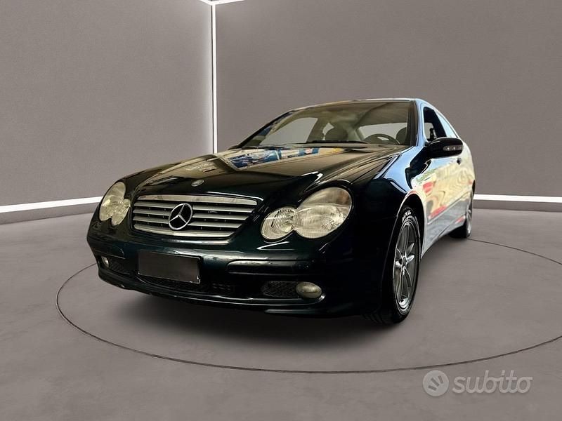 Blu Usata 2003 Mercedes C180 Classic Tre volumi | 4950 € (Molto cara) - Immagine 1/4