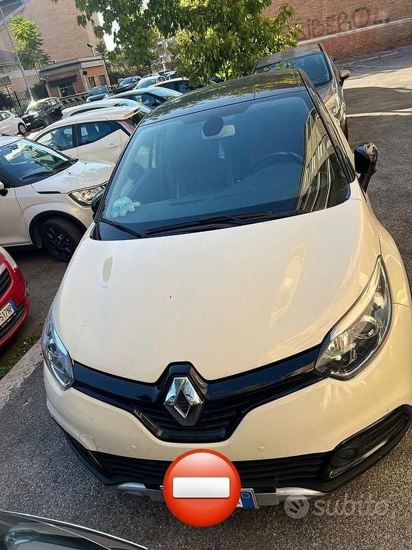 Usata Renault Captur Intens 90 CV (66 kW) 2016 Marrone SUV