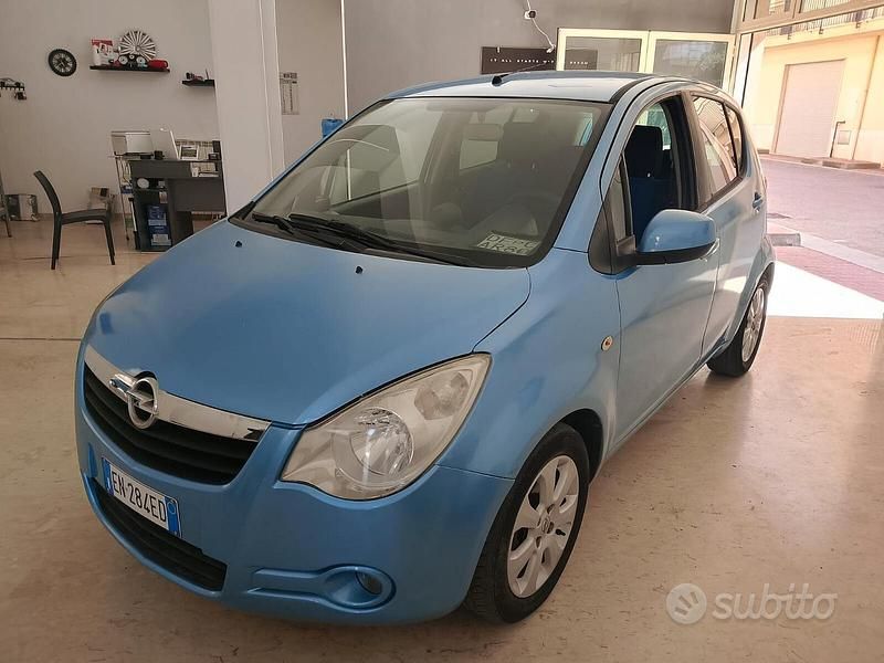 Usata Opel Agila Enjoy 65 CV (47 kW) 2009 Blu Utilitaria