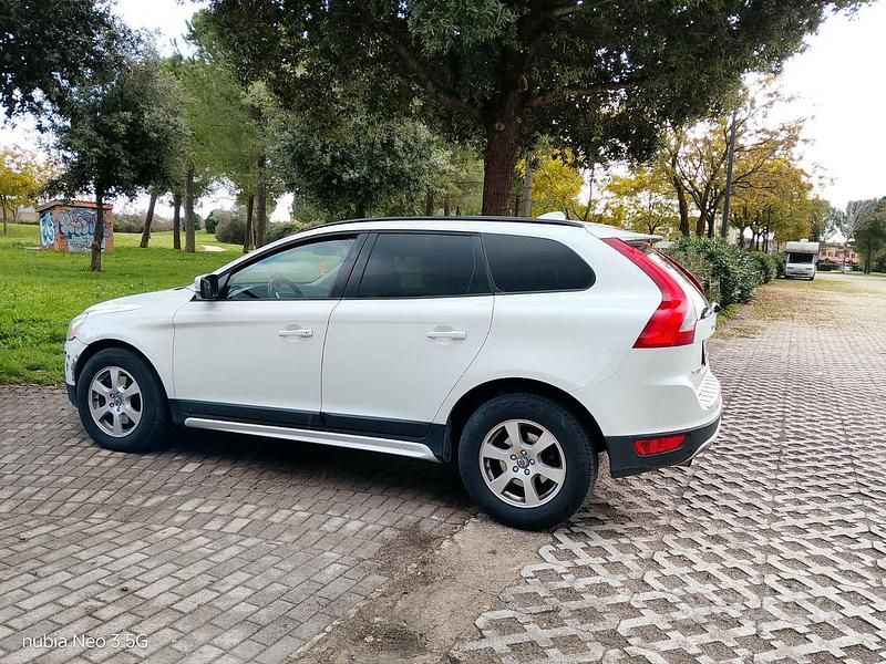 Usado Volvo XC60 163 CV (119 kW) 2011 Blanco SUV
