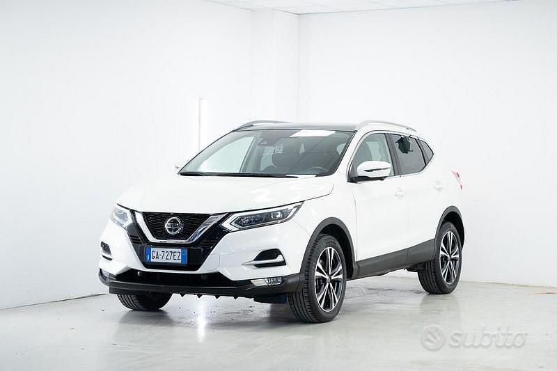 Usata Nissan Qashqai N-Connecta 160 CV (117 kW) 2020 Bianco SUV