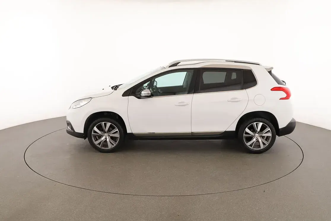 Usata Peugeot 2008 Allure 120 CV (88 kW) 2016 Bianco SUV