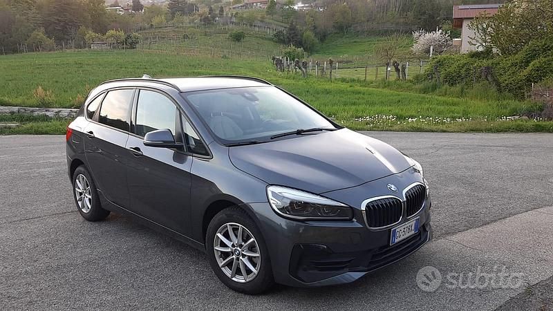 Usado BMW 216 116 HP (85 kW) 2021 Cinzento Monovolume