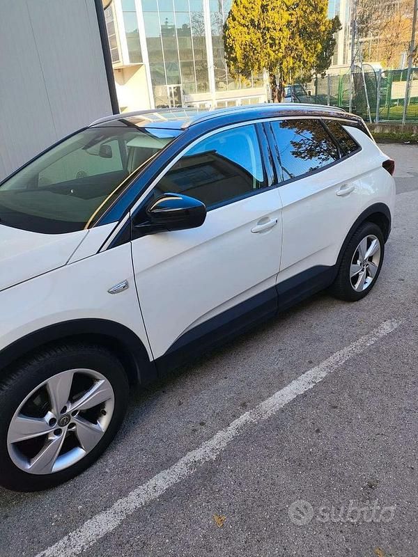 Usata Opel Grandland X Ultimate 131 CV (96 kW) 2019 Bianco SUV