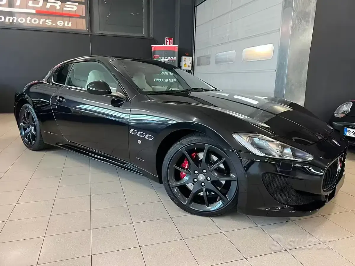 Usata Maserati Granturismo 460 CV (338 kW) 2014 Nero Coupé