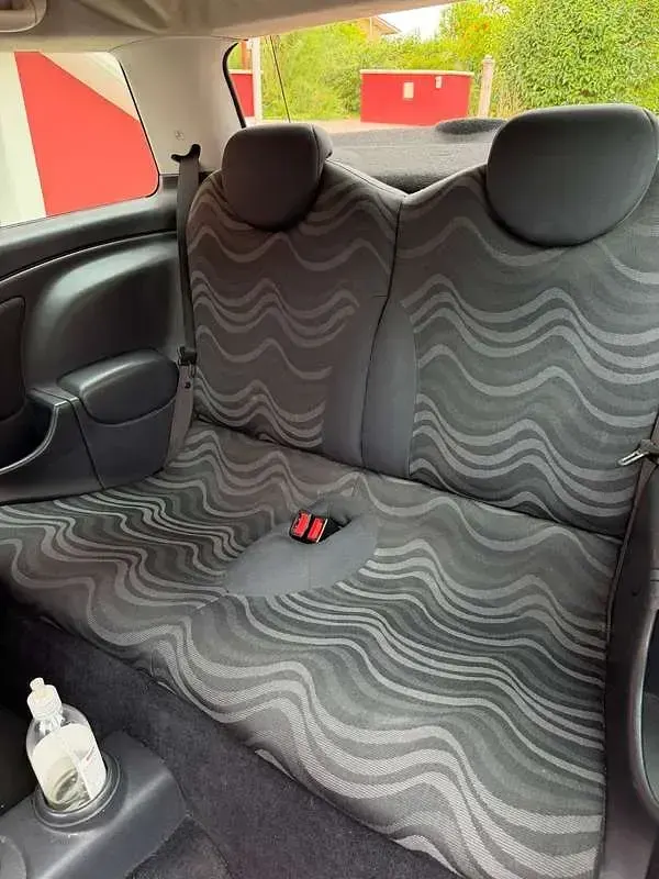 Usata Mini One D 75 CV (55 kW) 2003 Utilitaria