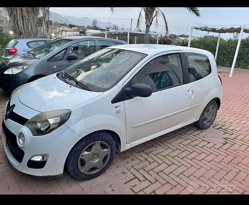 Usata Renault Twingo Night&Day 75 CV (55 kW) 2014 Bianco Utilitaria