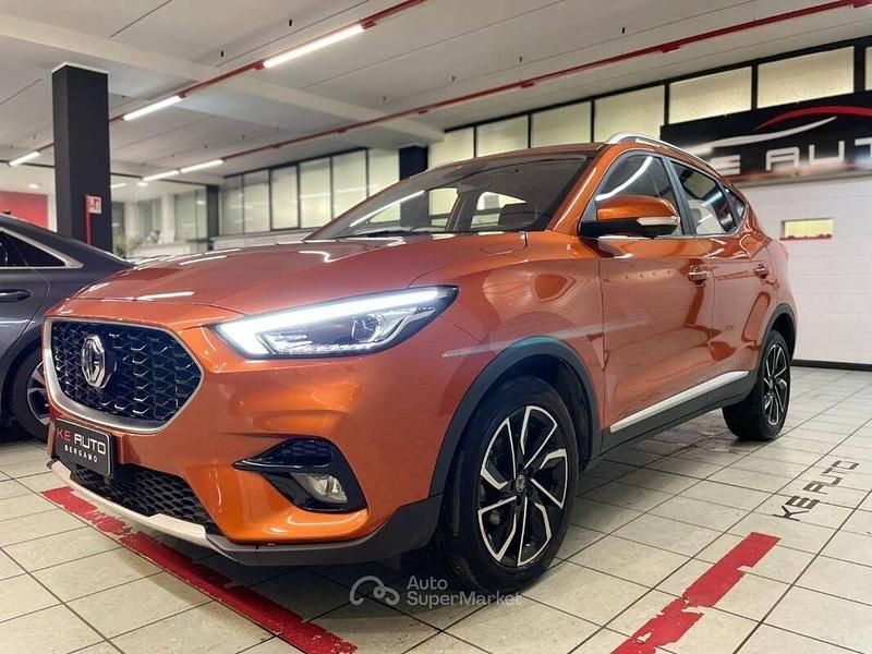 Arancione Usata 2024 MG ZS Luxury SUV | 13.800 € (Buon prezzo) - Immagine 1/4
