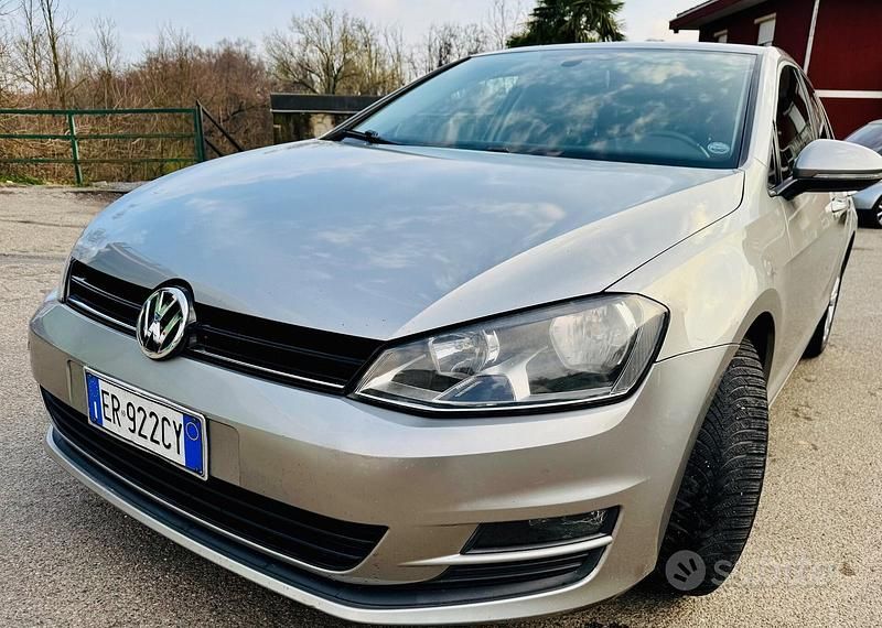 Usata VW Golf VII Trendline 104 CV (76 kW) 2013 Grigio Berlina
