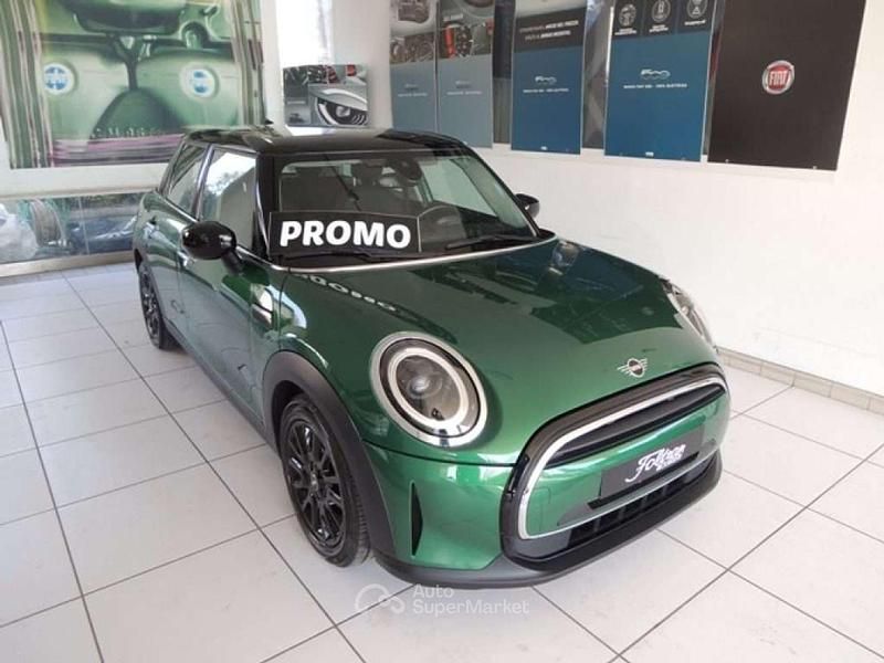 Usata Mini Cooper Essential 136 CV (100 kW) 2023 Verde Utilitaria