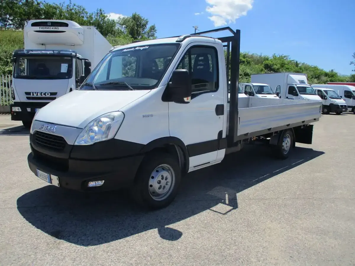 Usata Iveco Daily 145 CV (106 kW) 2014 Bianco