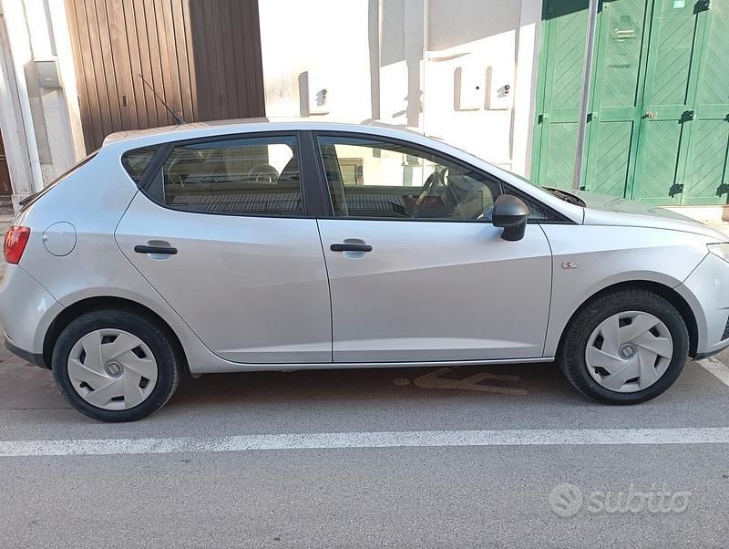 Usata Seat Ibiza Style 75 CV (55 kW) 2012 Grigio Berlina