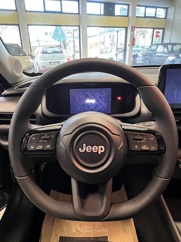 Nuova Jeep Avenger 101 CV (74 kW) 2026 Gray SUV