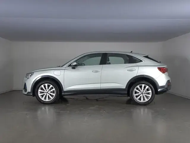 Usata Audi Q3 Sportback Business Plus 245 CV (180 kW) 2022 Argento SUV