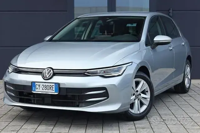 Brugt VW Golf VIII Life 116 HK (85 kW) 2025 Grå Sedan