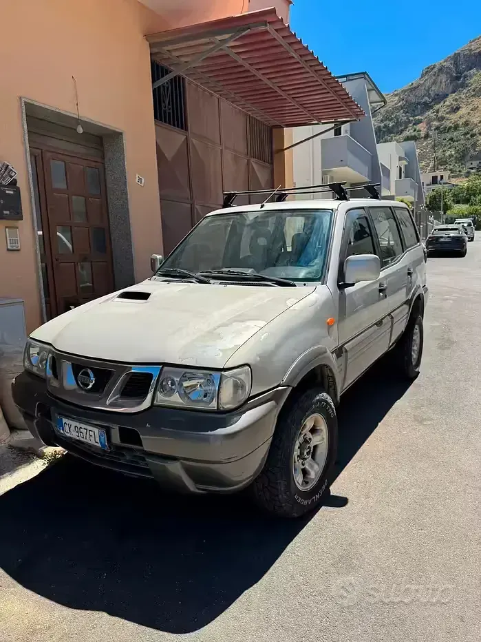Usata Nissan Terrano 154 CV (113 kW) 2003 Grigio SUV