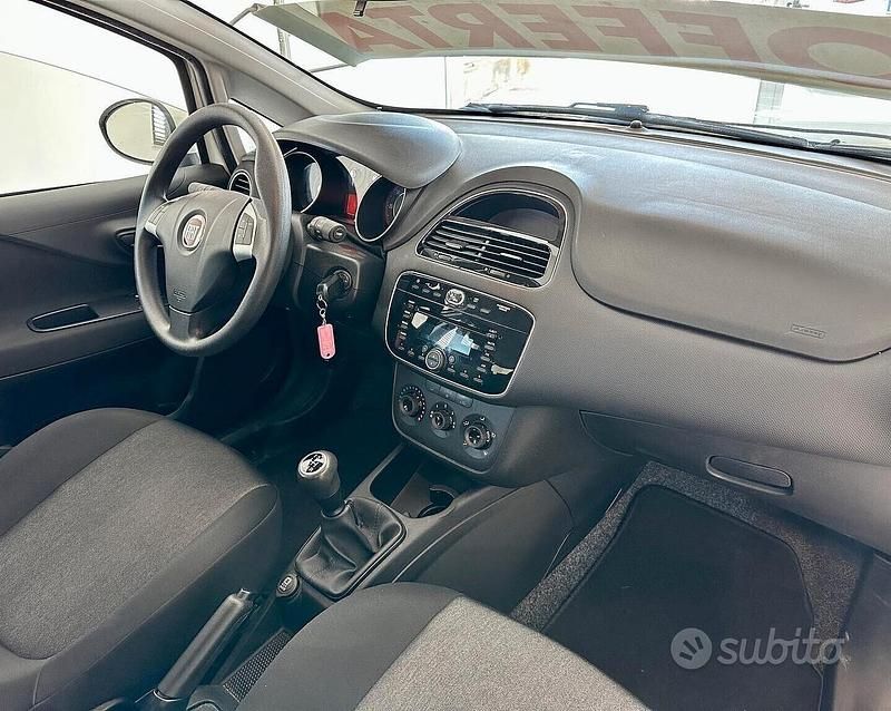 Usata Fiat Punto 95 CV (69 kW) 2017 Bianco Utilitaria