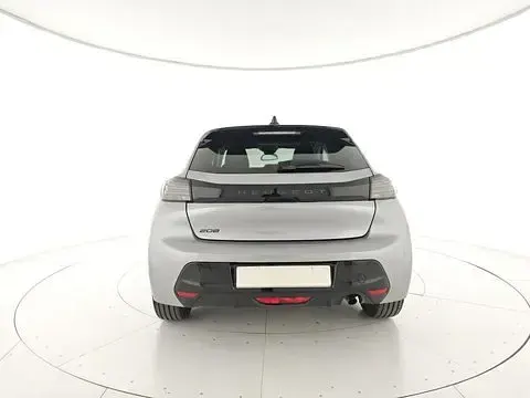 Usata Peugeot 208 Allure 101 CV (74 kW) 2025 Argento Utilitaria