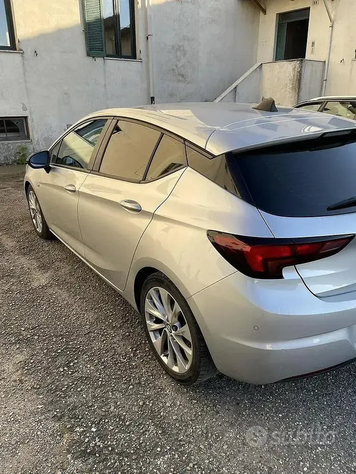Usata Opel Astra 95 CV (69 kW) 2017 Grigio Berlina
