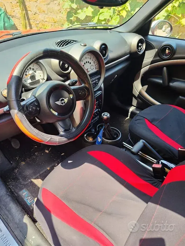 Usata Mini Countryman 111 CV (81 kW) 2011 Rosso SUV
