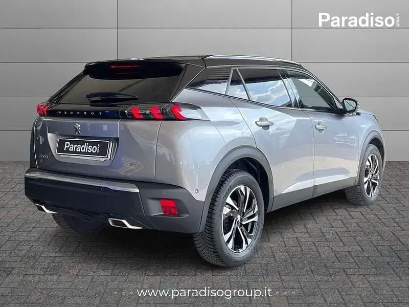 Usata Peugeot 2008 GT-line 131 CV (96 kW) 2022 Bianco SUV