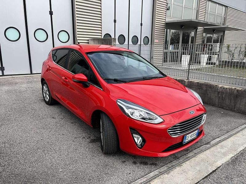 Usata Ford Fiesta Titanium 125 CV (91 kW) 2021 Red race Utilitaria