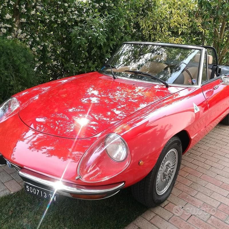 Usata Alfa Romeo 2000 1982 Rosso Cabrio
