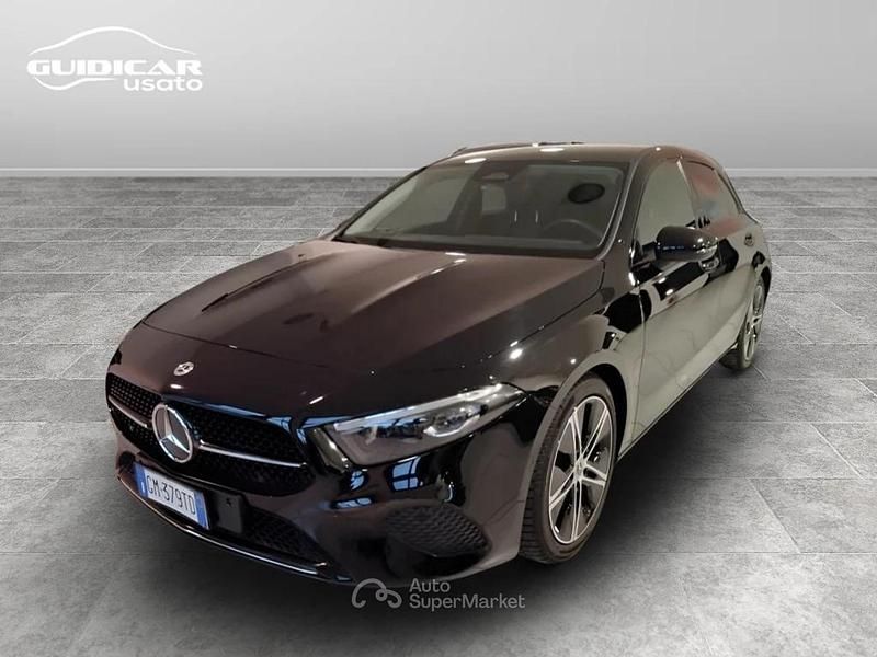 Usata Mercedes A180 Advanced 116 CV (85 kW) 2023 Nero Berlina
