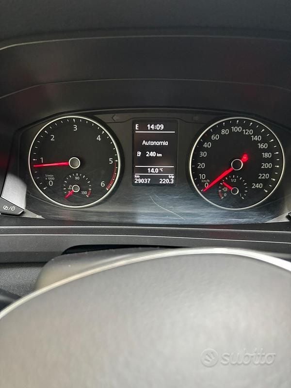 Usata VW Multivan 150 CV (110 kW) 2019 Grigio Furgone