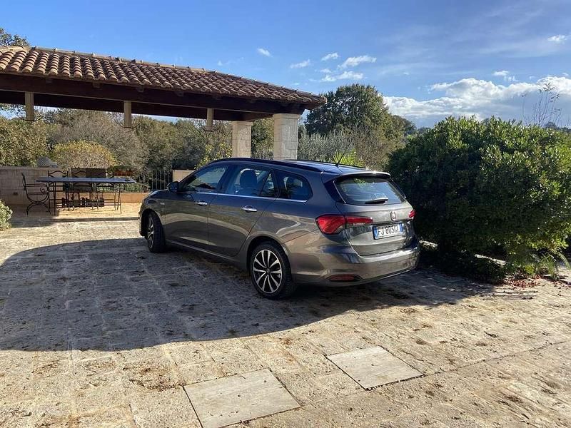 Usata Fiat Tipo Business 120 CV (88 kW) 2017 Station wagon