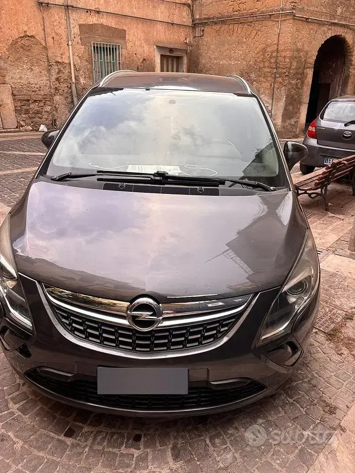 Usata Opel Zafira Tourer 150 CV (110 kW) 2012 Grigio Monovolume