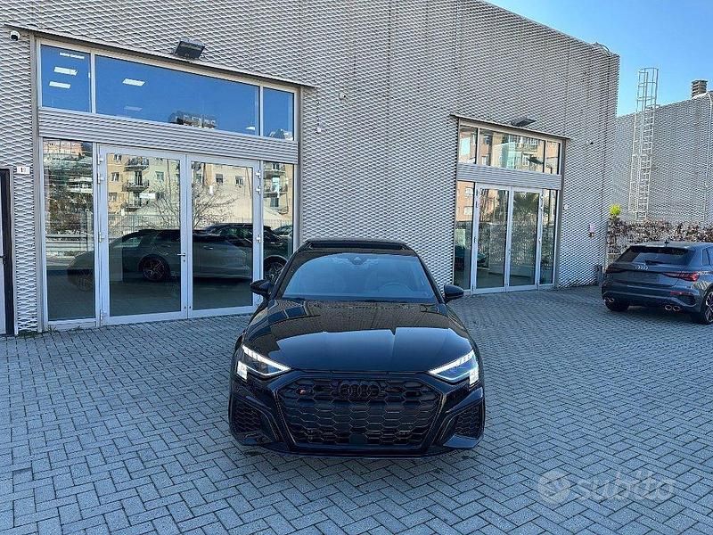 Nero Usata 2024 Audi S3 Sport Tre volumi | 46.990 € (Buon prezzo) - Immagine 1/4